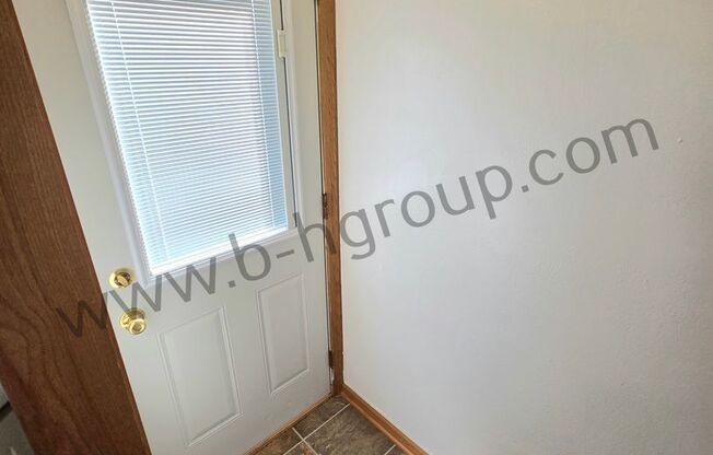 3 beds, 1 bath, $1,850