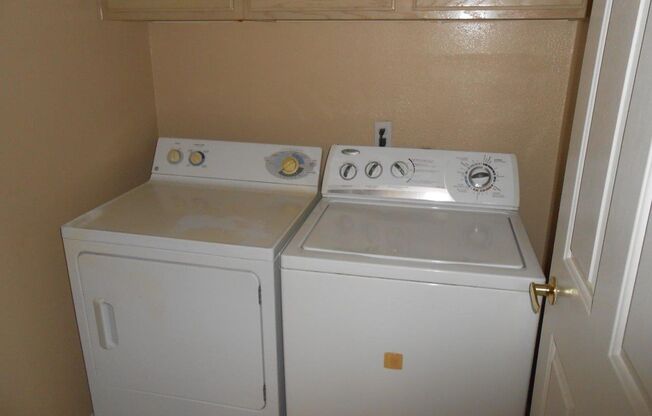 3 beds, 2.5 baths, $2,175
