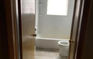 4650 N 68 ST