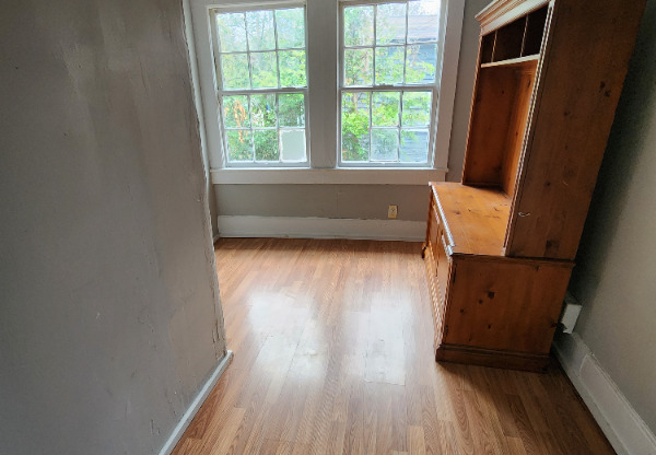 706 S 13 ST