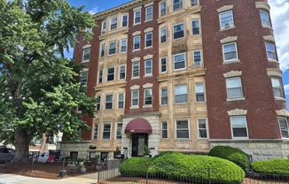 100 Saint Marys St Apt 8A