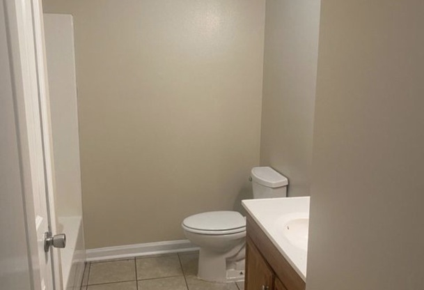 7922 DORSETT DR