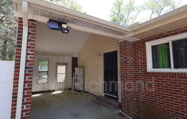 2529 TRAYMORE RD