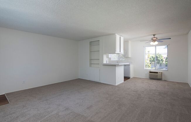 2 beds, 2 baths, 1,007 sqft, $2,295, Unit 31