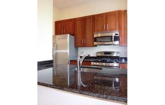 2 beds, 1 bath, $3,000, Unit 1