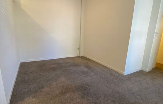 1 bed, 1 bath, 500 sqft, $1,400, Unit 107
