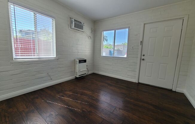 4th St. - 3447-3449