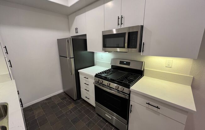 2 beds, 2 baths, 1,088 sqft, $3,098, Unit 205