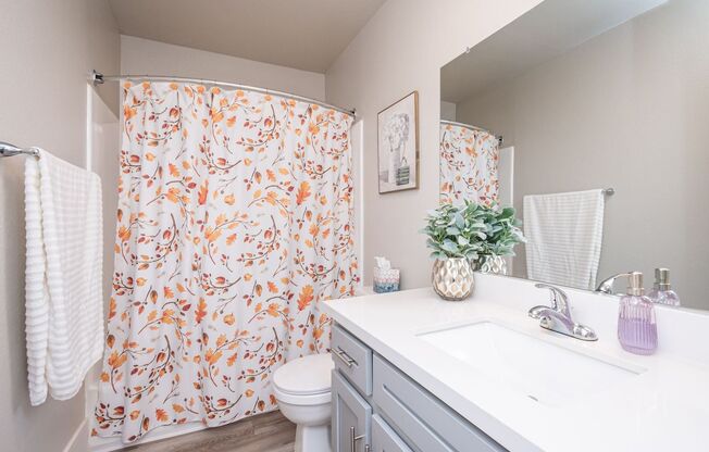 1 bed, 1 bath, 592 sqft, $1,570