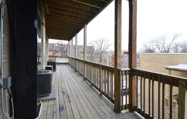 624-8 S. Racine Ave.