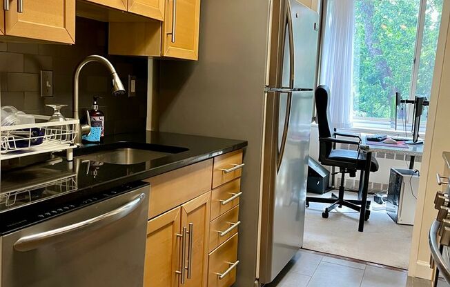 1 bed, 1 bath, $2,400, Unit # 318
