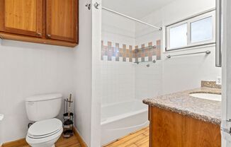 Cozy 1 Bedroom Condo by the Pool Looking for a New Tenant!