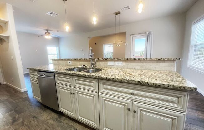 2 beds, 2.5 baths, $1,750