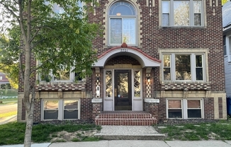 2701 Harriet Ave #203