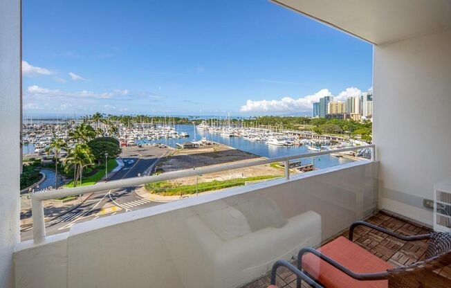 2 beds, 1.5 baths, $3,100, Unit # 706