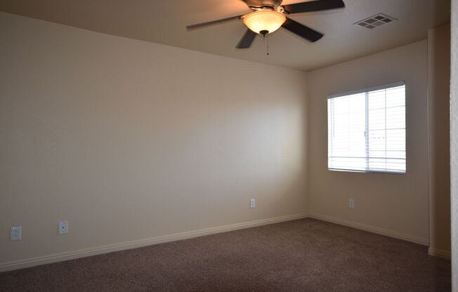 3 beds, 2.5 baths, $2,010