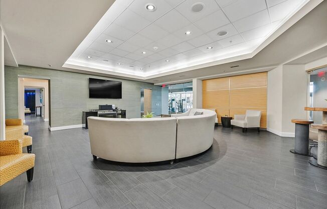 2 beds, 2 baths, $2,600, Unit # 3702