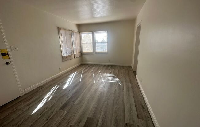 1 bed, 1 bath, 757 sqft, $1,750, Unit 1945 1/2