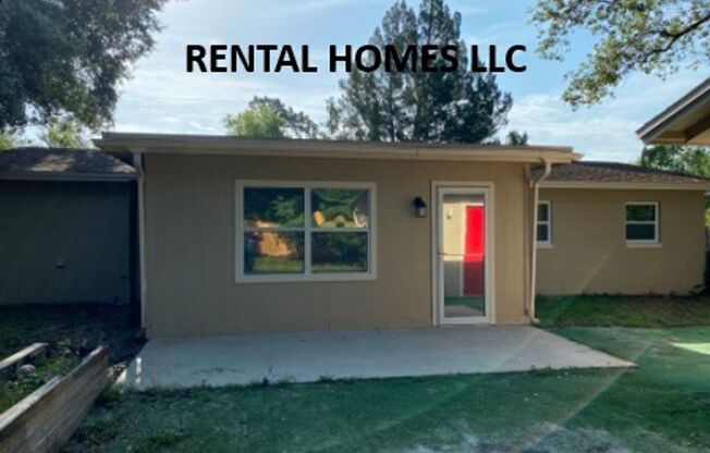 Four Bedroom Home, Walking Distance to New Sun Rail, City Hall & Lake Mary Elementary