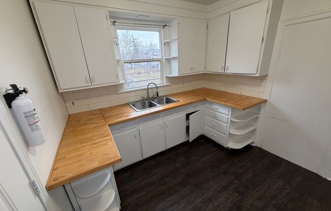 3018 East Everett Avenue