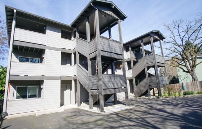 Modern 2 Bedroom with DW, W/D, Patio + Pet OK!