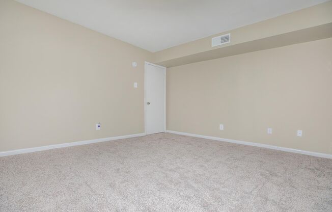 3 beds, 2 baths, 1,100 sqft, $1,490