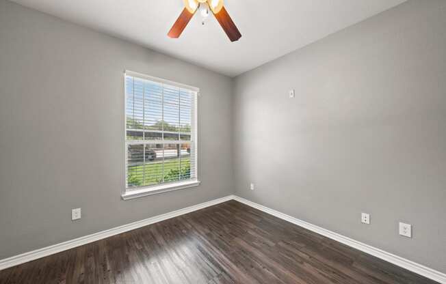 RENOVATED APARTMENT STYLE 1