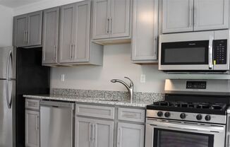 2 beds, 1 bath, $2,295, Unit 18-3