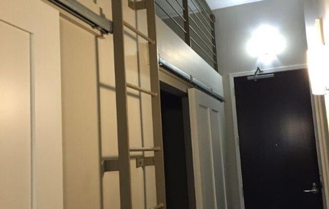 2 beds, 1 bath, 800 sqft, $1,700, Unit 3G