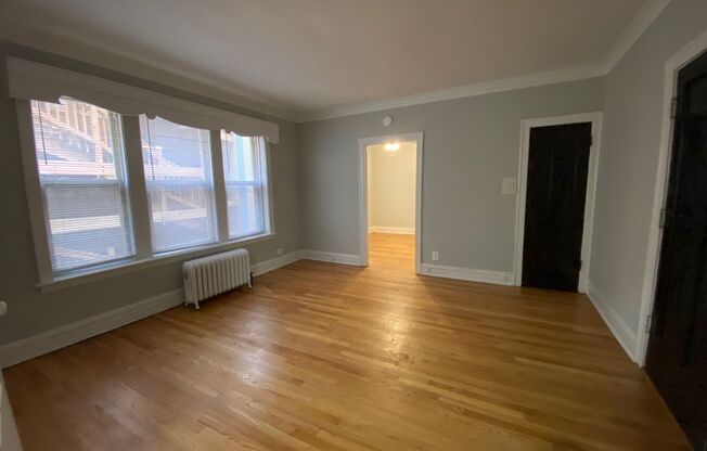 1525 W Estes, LLC