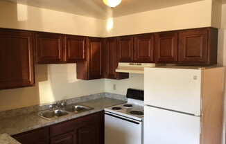 1 bed, 1 bath, $850, Unit B