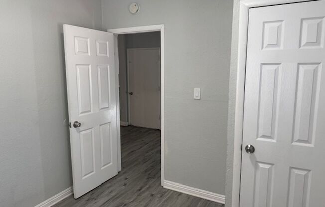 3 beds, 1 bath, 1,075 sqft, $2,495, Unit 2028-A