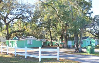 Tampa Street Cottages [D]