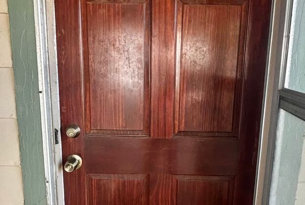 Beautiful Two Bedroom in Upper Lafayette