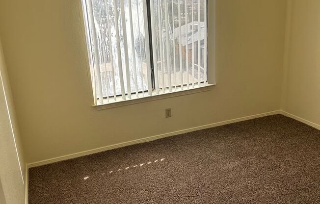 2 beds, 2 baths, 957 sqft, $1,015, Unit 87