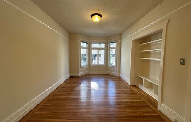 935 Pine Street (1372r)