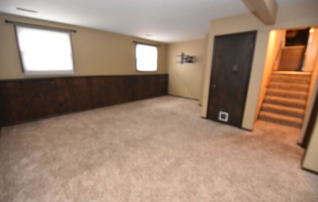 3 beds, 2 baths, $1,800