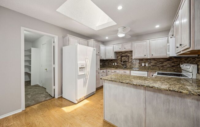 Welcome Home to Winding Creek !