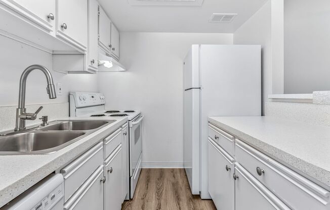 1 bed, 1 bath, 570 sqft, $1,425, Unit 1006-203