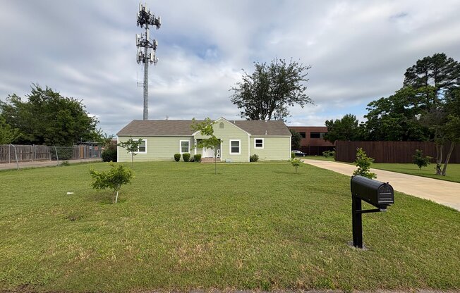 1618 BRUCE DR