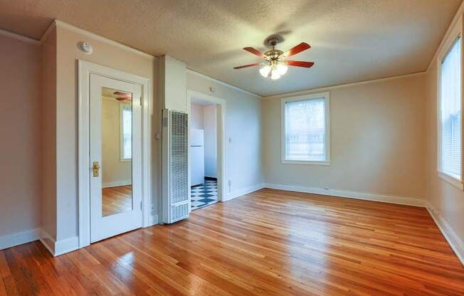 1037 NW 20th Ave