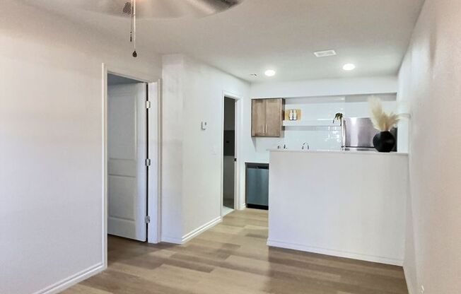 1 bed, 1 bath, 450 sqft, $725, Unit 79-123