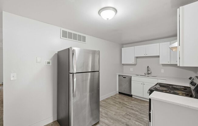 1 bed, 1 bath, 744 sqft, $850, Unit 49