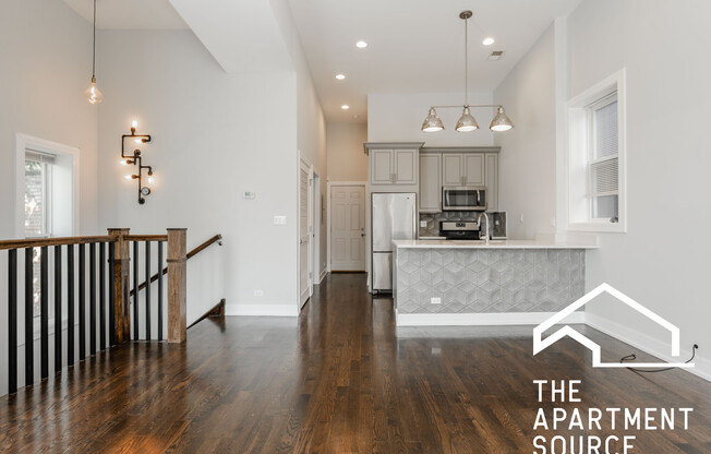 2648 W Augusta Blvd 2F