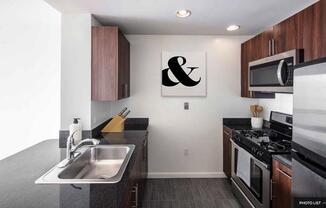 343 Gold St 313