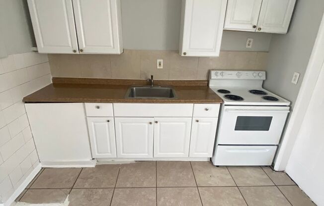 3712 - 3718 Henry Ave