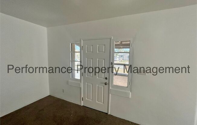 Woodrow Ave 604