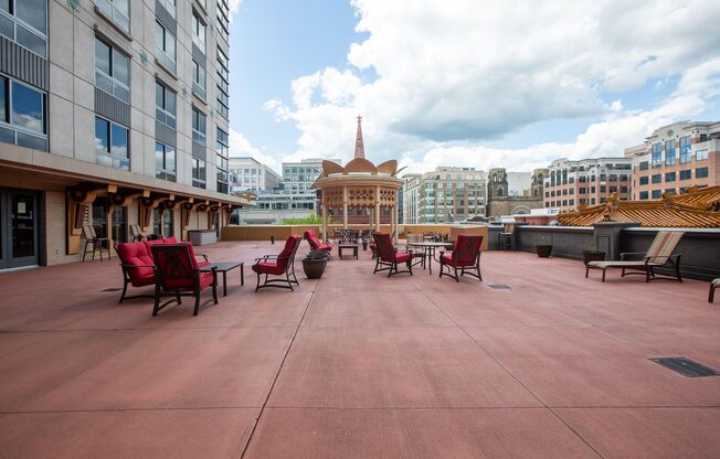 1 bed, 1 bath, $2,450, Unit (#1017)