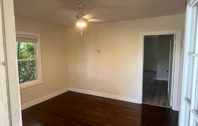 2 beds, 1 bath, $1,995