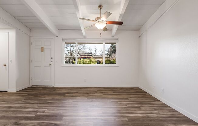 1 bed, 1 bath, 550 sqft, $1,200, Unit 1342-3